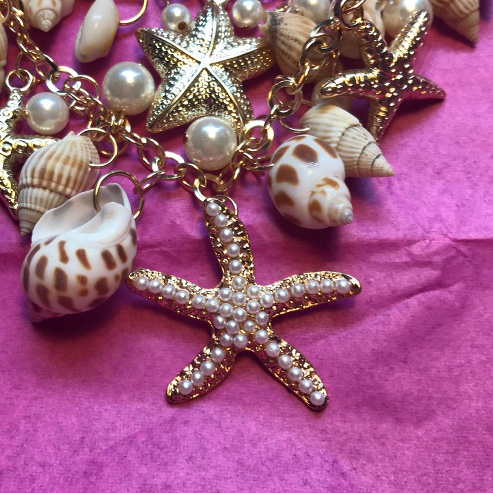 Seashell and pearl necklace